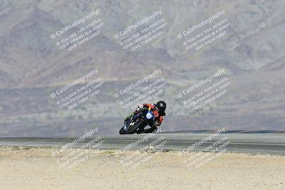 media/Dec-07-2025-CVMA (Sun) [[3e7d2de5dc]]/Race 7-Formula Lightweight Twins Shootout/